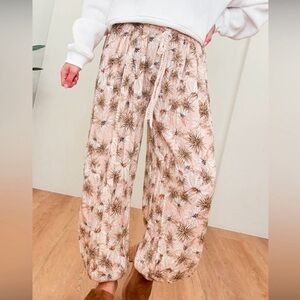 POL Multi Colored Printed Woven Casual Pants in Blush Multi Size Large NWT